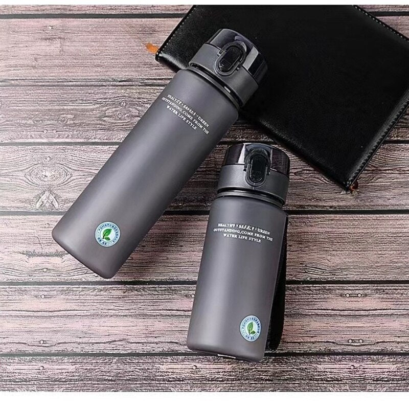 Botella de agua deportiva